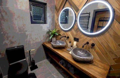 Maritsa Other | BestGlamp