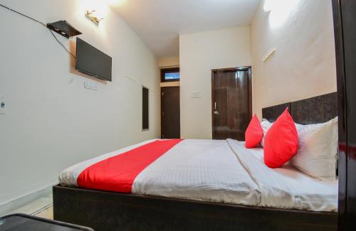 Malviya Nagar Hotel | OYO 19463 Sapphire Palace