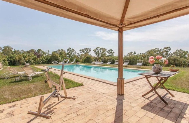 Apartment "Casale Cacciata Grande Asia" with Shared Pool & Wi-Fi