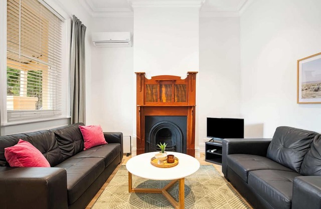 Cute Beachside Cottage| Laundry | Pets Welcome
