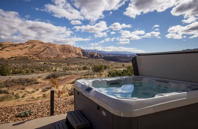 Lionsback Resort