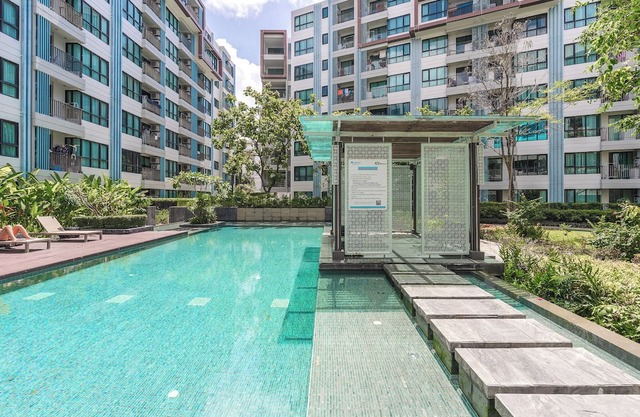 Prime Condo Near Mall & Old Town C185