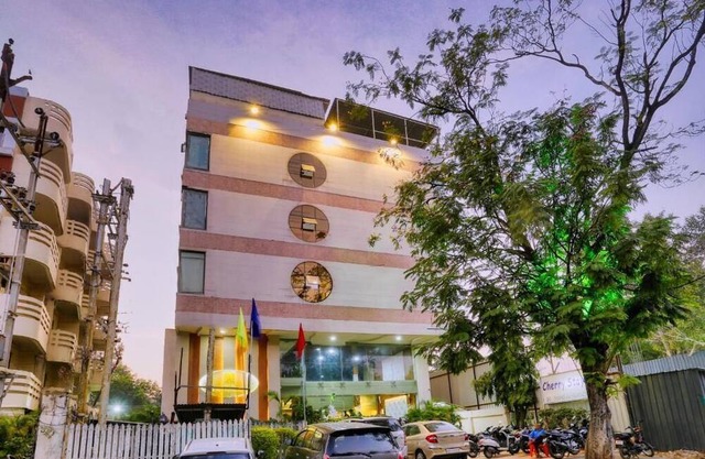 Hotel Amrit Residency