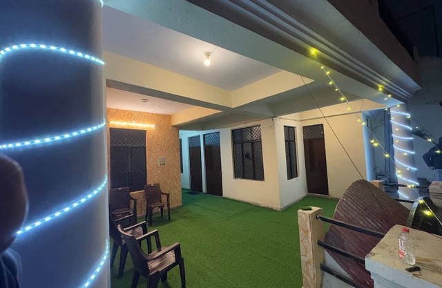 RAJ STAY HOUSE - SANGAM NAGRI