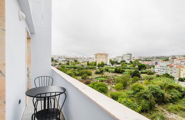 Blueground | Benfica, furnished, a/c, washer