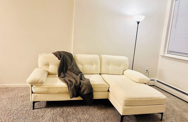 A one bedroom apartment in the heart of Norristown, PA. Convenient & Accessible.