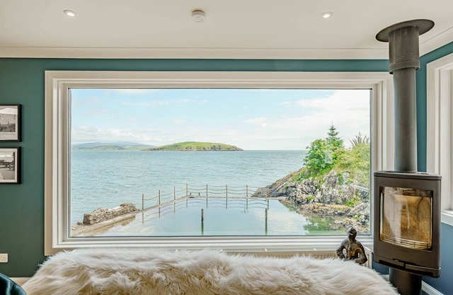 Balcary Tower - a castle that sleeps 8 guests in 4 bedrooms