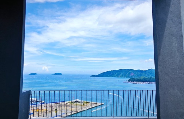 MR Homestay-Jesselton Quay with Mountain View, City View & Sea View