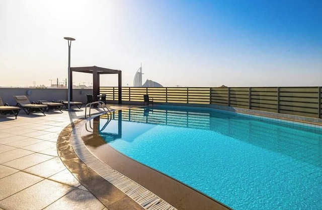 2BR Umm Al Sheif 10 Mins From The Beach - NOX