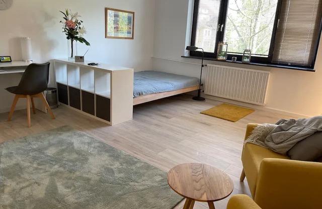 Ruhiges Apartment in Berlin Neu-westend, Nähe Messe, Olympia-stadion, rbb