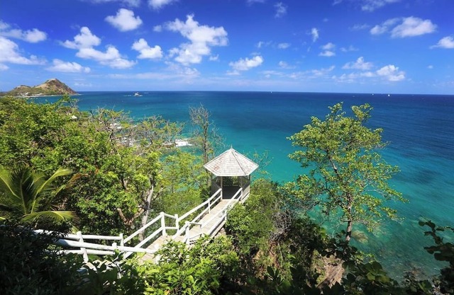 Great Honeymoon Villa with ocean views