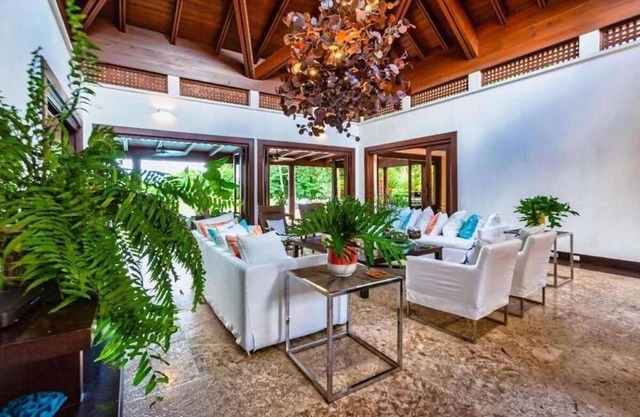 Beautiful and Comfortable Four Bedroom Villa