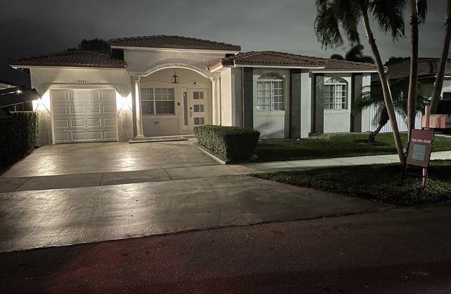 Mi casa tu casa in Cutler Bay