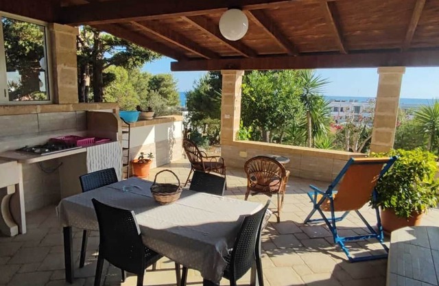 Apartment 'Trullo' with Private Terrace, Private Garden and Air Conditioning