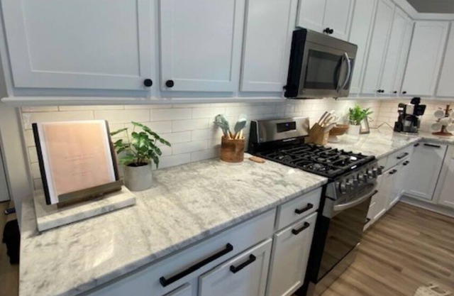 The Harbor Haven ~ Walkable to restaurants, brewery, spa, beach! Near wineries!