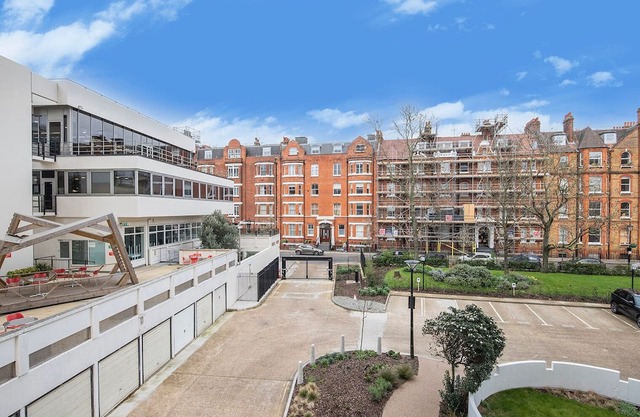Open Marylebone 1BR, walk to Tube, Shops & Restaurants, by Blueground