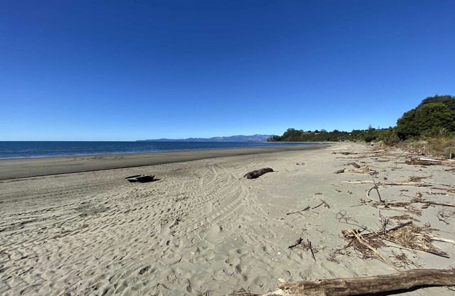 Parapara's Seaview Retreat