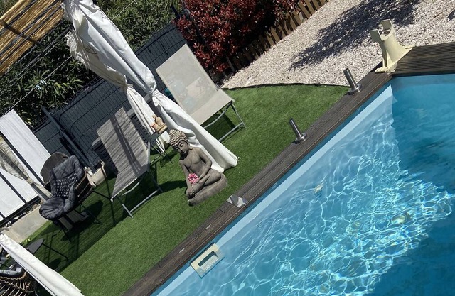 villa petite piscine proximité st paul de vence