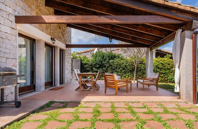 Holiday Home 'Villa Stella Cala Sinzias' with Private Terrace, Wi-Fi and Air Conditioning