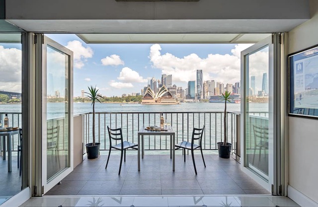 The Opera View - Luxury Waterfront & Amazing Views