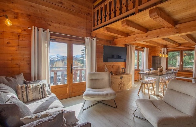 Chalet de Montagne Skis au Pieds au Cœur de la Station