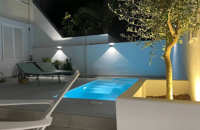 Mencey City Pool
