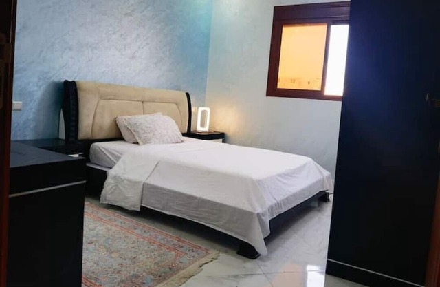 Charming 1Bedroom Apartment with 2 Living Rooms Near Train Station & City Center