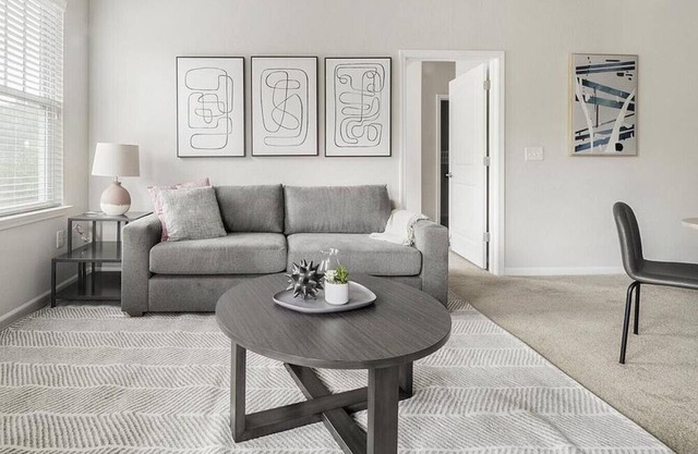 Landing at Crowne at Live Oak Square - 2 Bedrooms in Charleston