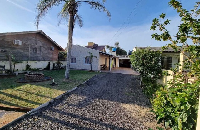 Casa Perto da Praia e da Lagoa, Ideal Para Famílias que Buscam Sossego!
