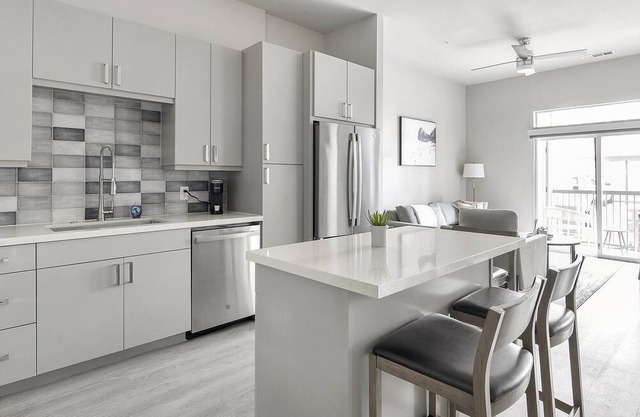 Modern Apartment in Prime Location (ID1403X263)