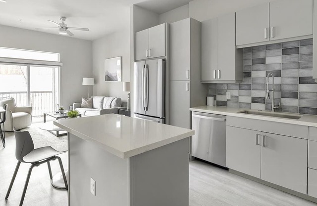 Modern Apartment in Prime Location (ID1403X261)