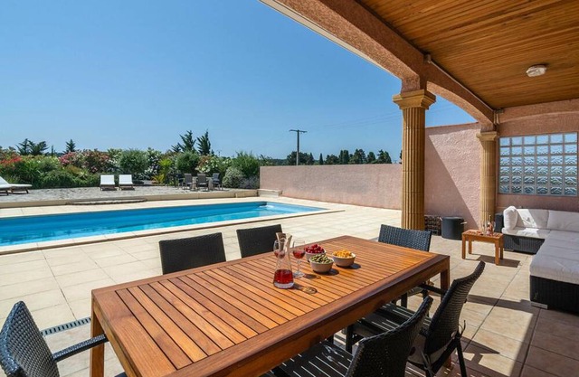 Villa Aude Vie, childfriendly with heated pool