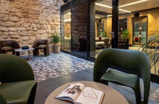 Unique 1BR Suite with Terrace in Bat Yam-Israel