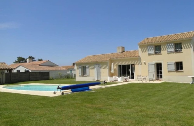 Villa 'Le Nid' with Private Pool, Private Terrace and Wi-Fi