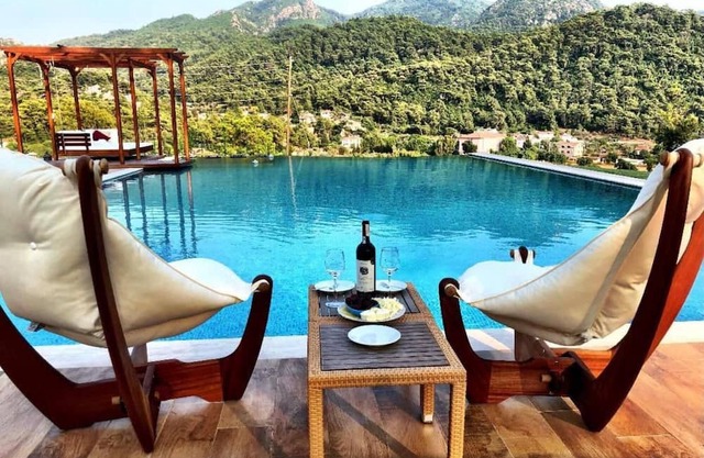 Greenery Home with Shared Pool in Marmaris