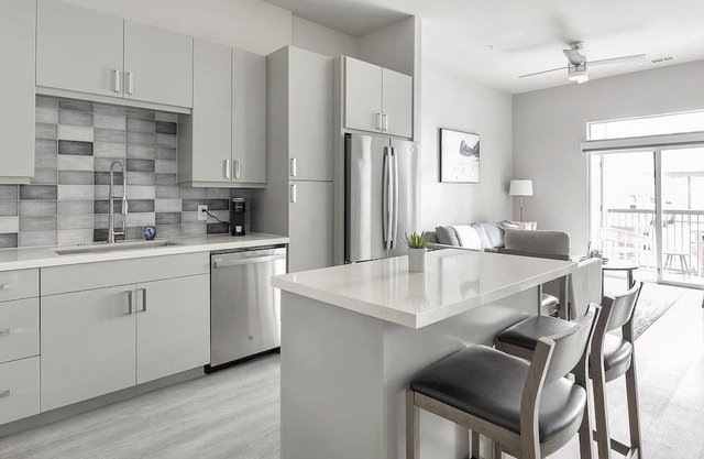 Modern Apartment in Prime Location (ID1403X254)