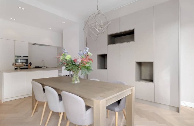 2 Bedrooms Apartment 1012