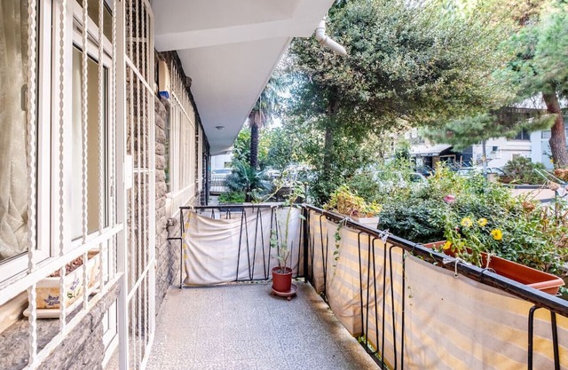 Chic Flat with Balcony Close to Caddebostan Shore