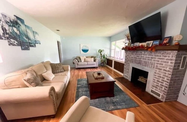 4 Bedroom 756235 by Houzlet