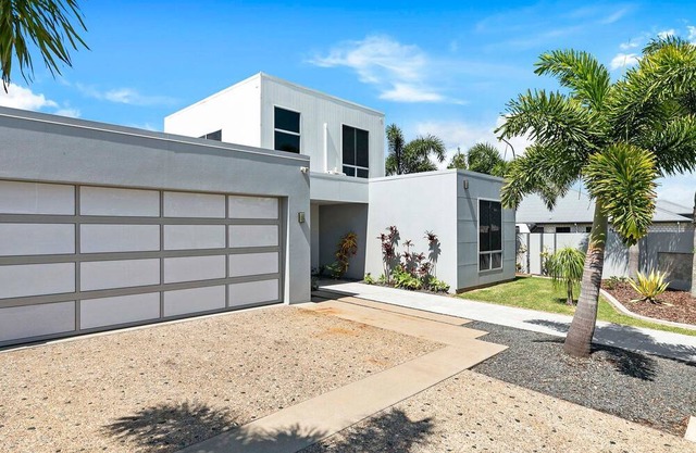Exquisite Manor on Davis