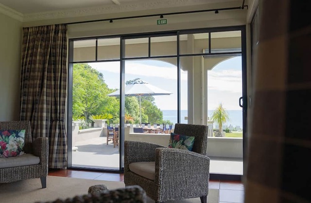 THE BUNGALOW - COASTAL RETREAT