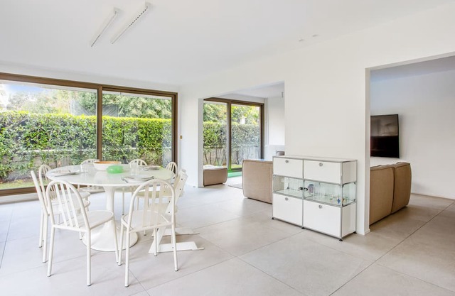 Large flat with garden in Boulogne - Welkeys