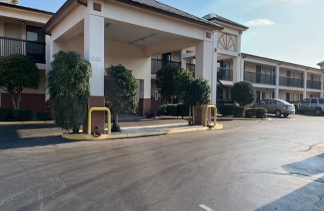 Motel 6 Laurel, MS