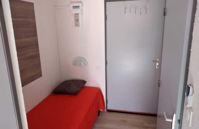 charming free wifi studio, 10 minutes from the thermal baths