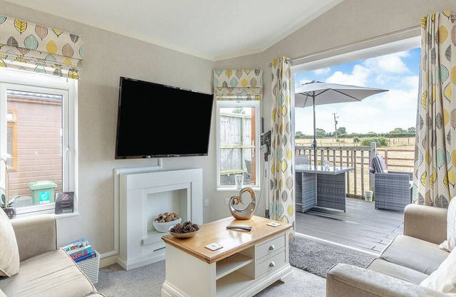 2 bedroom accommodation in Charlton Adam, Somerton
