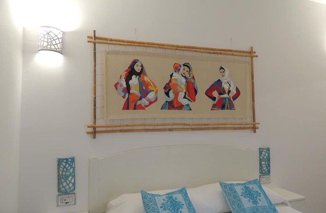 Hyacinth Room
