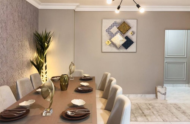 Spacious 3BR Near Airport + City Stars + Pyramids| Sleeps 10