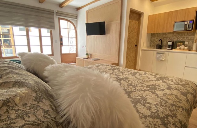 Suite Moderno Colonial en el Centro Histórico de Cuenca