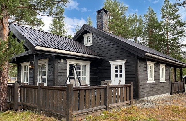 Gorgeous home in Bjorli with WiFi