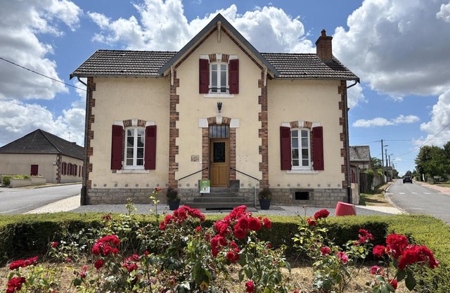 Family cottage for 8, peaceful and comfortable